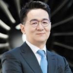 韓国マスコミ「新しい大韓航空会長の就任写真が旭日旗を連想させる背景」