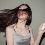 【画像】ロシアの女が日本の美容院で黒髪にした結果